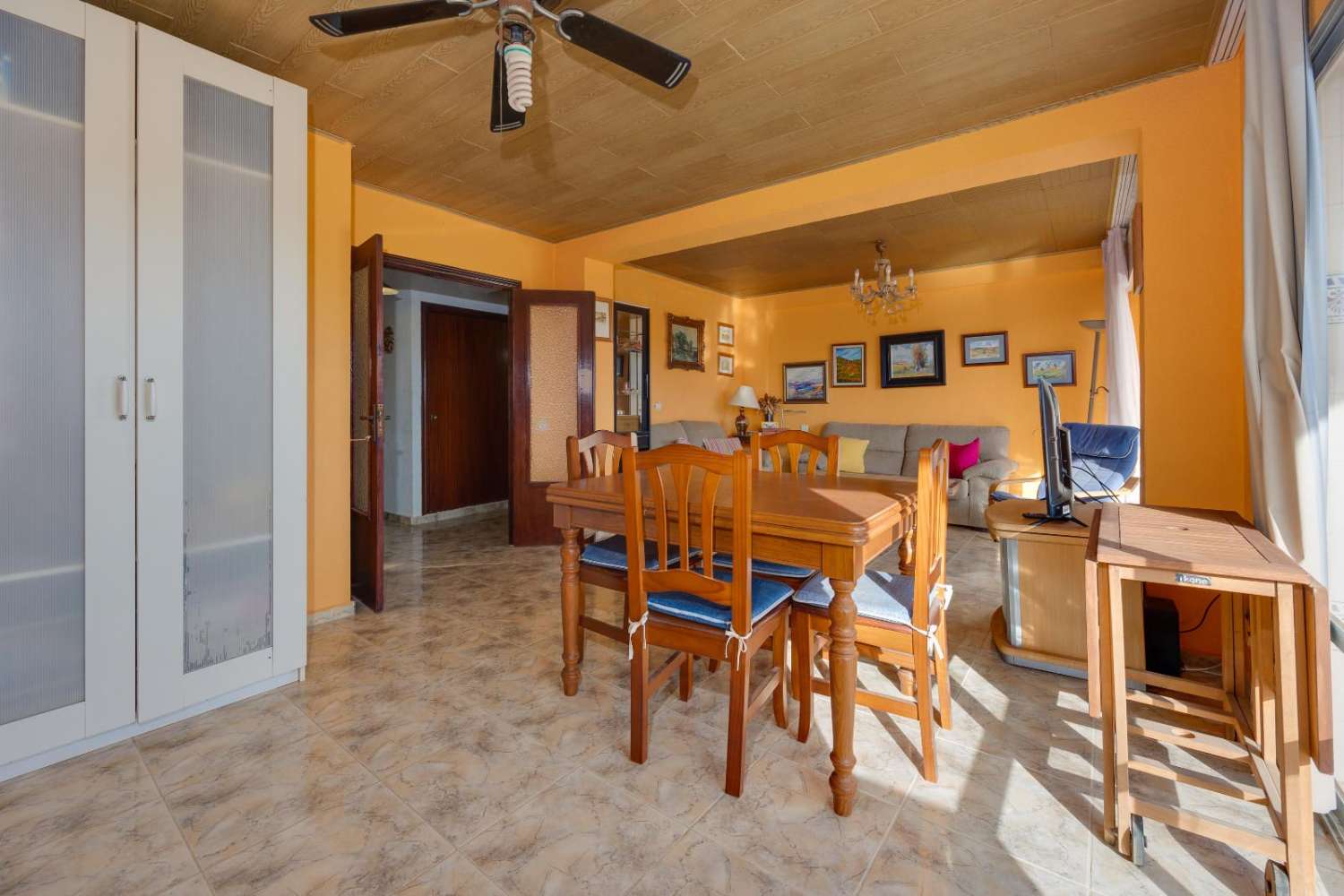 Prostorný a světlý byt na prodej v Guardamar del Segura