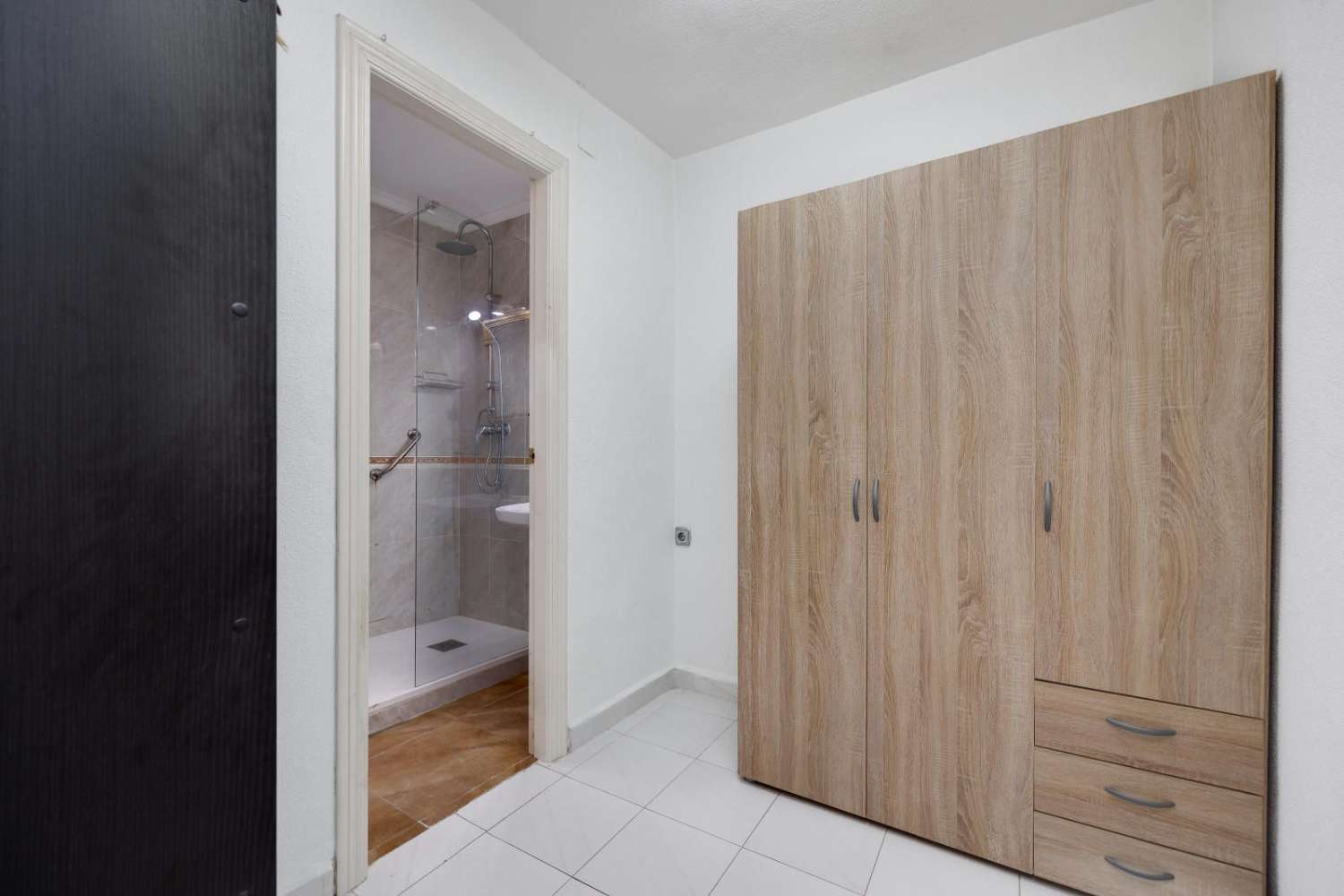 Prostorný, světlý byt v centru Torrevieji