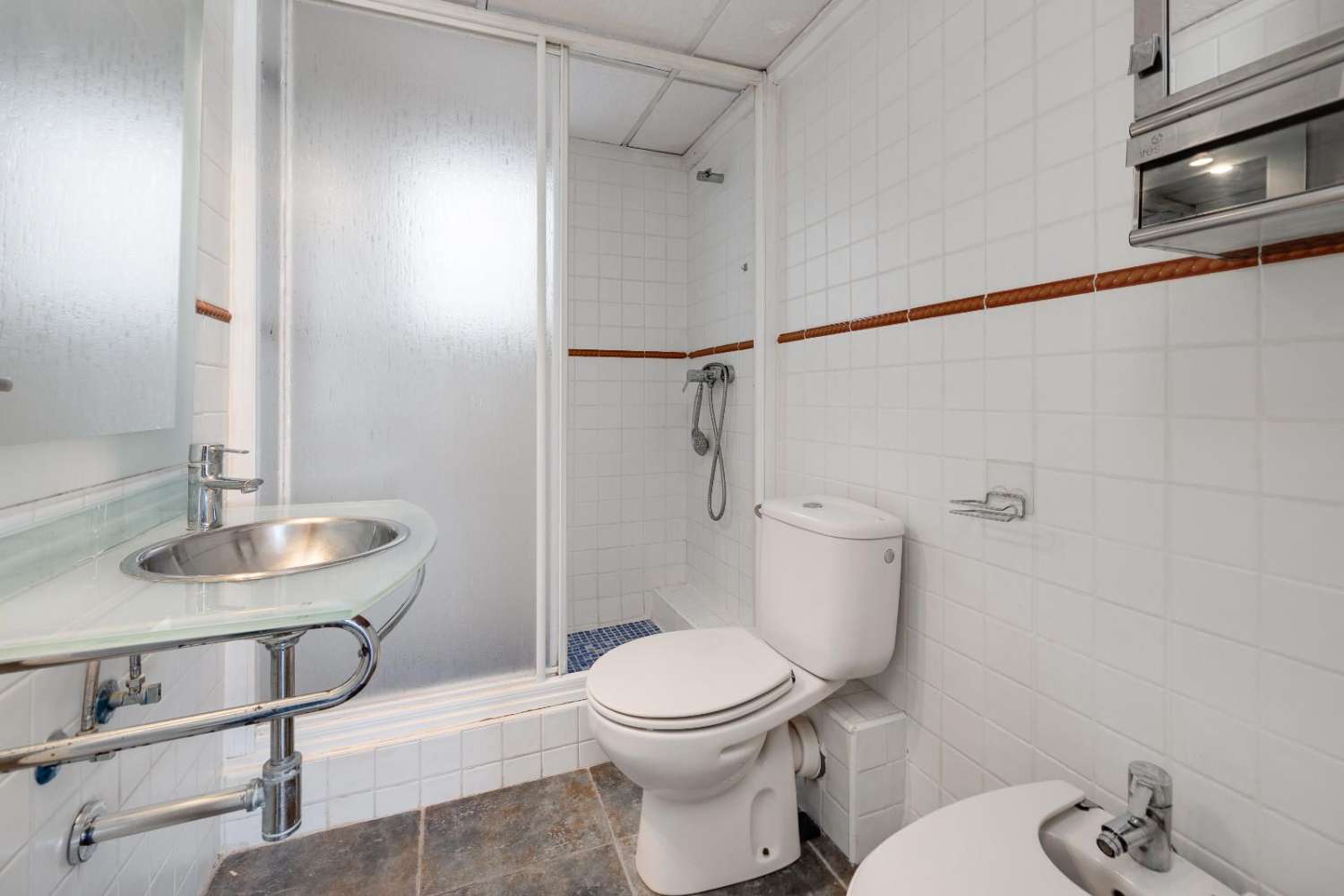 Prostorný, světlý byt v centru Torrevieji