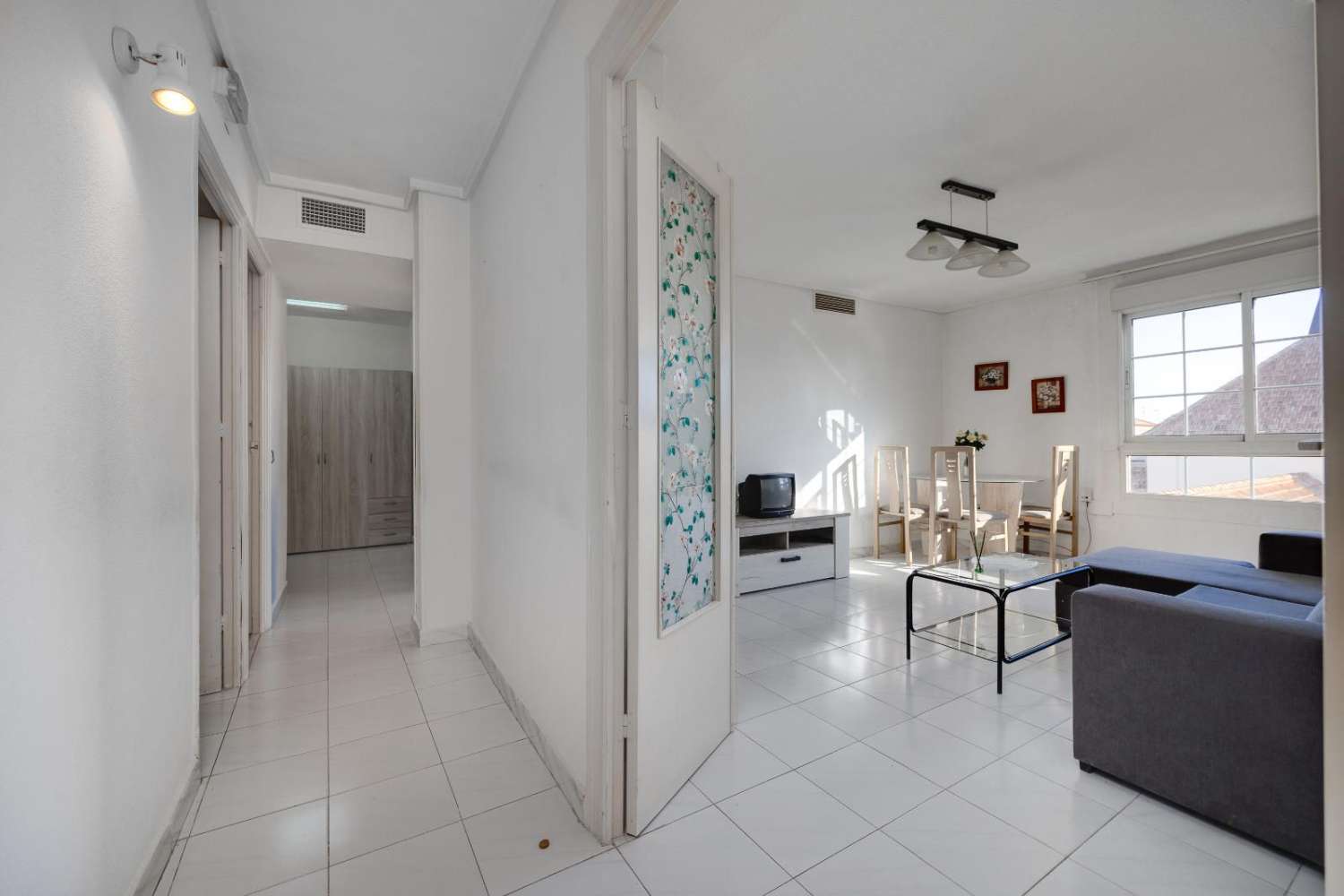 Prostorný, světlý byt v centru Torrevieji