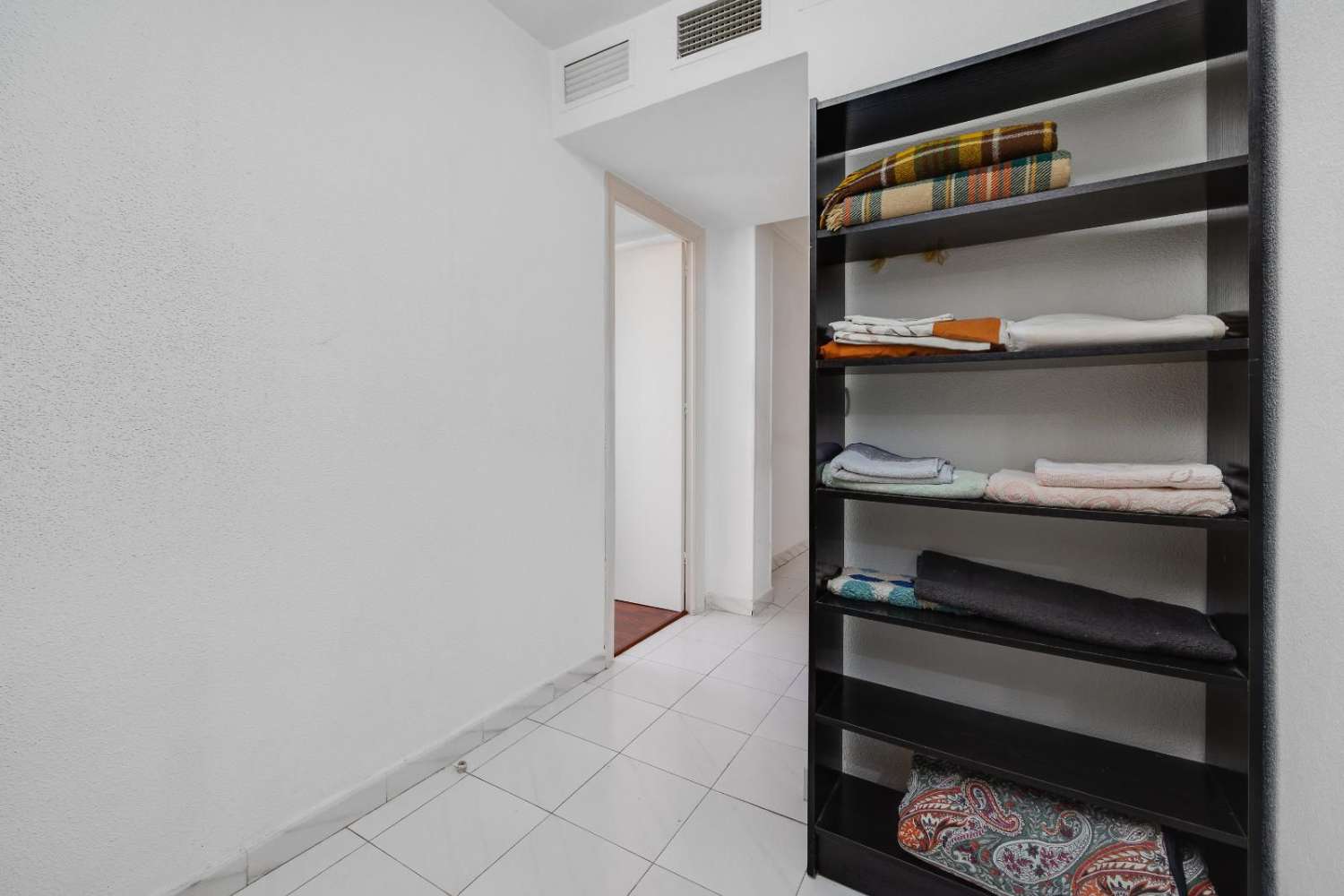 Prostorný, světlý byt v centru Torrevieji