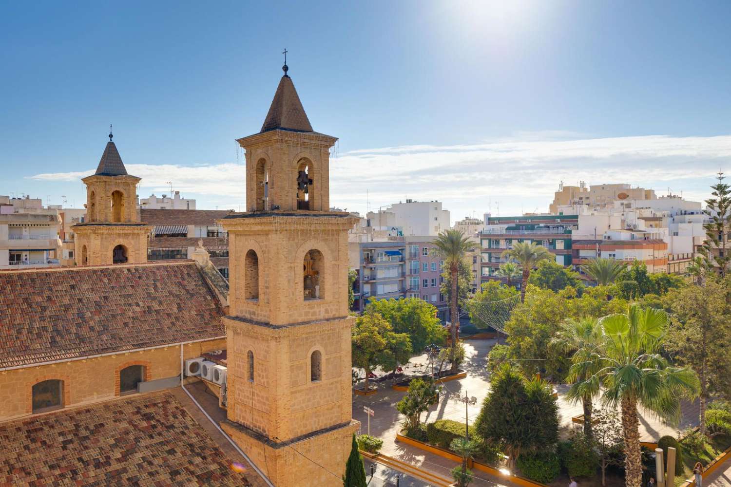 Prostorný, světlý byt v centru Torrevieji