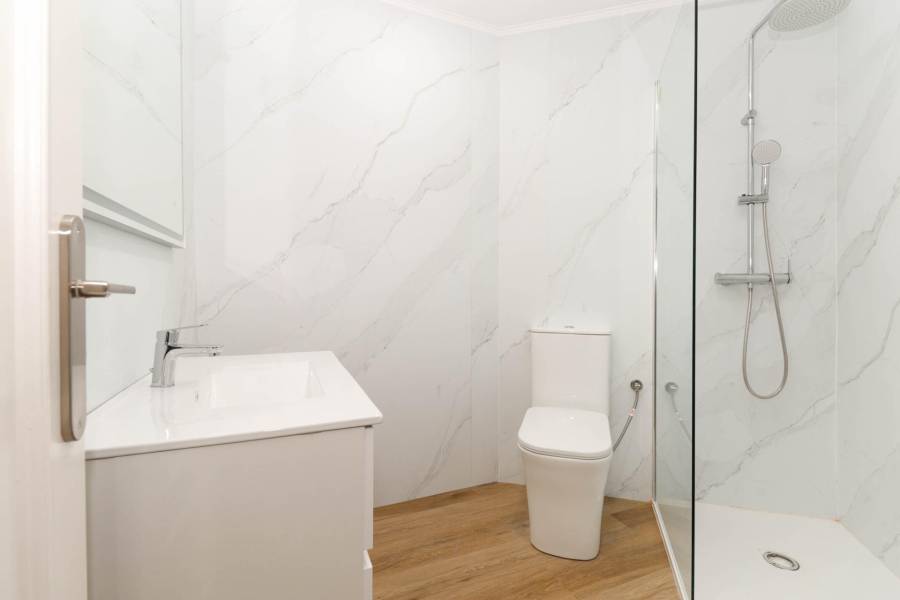 Nově zrekonstruovaný apartmán 50 metrů od pláže La Mata