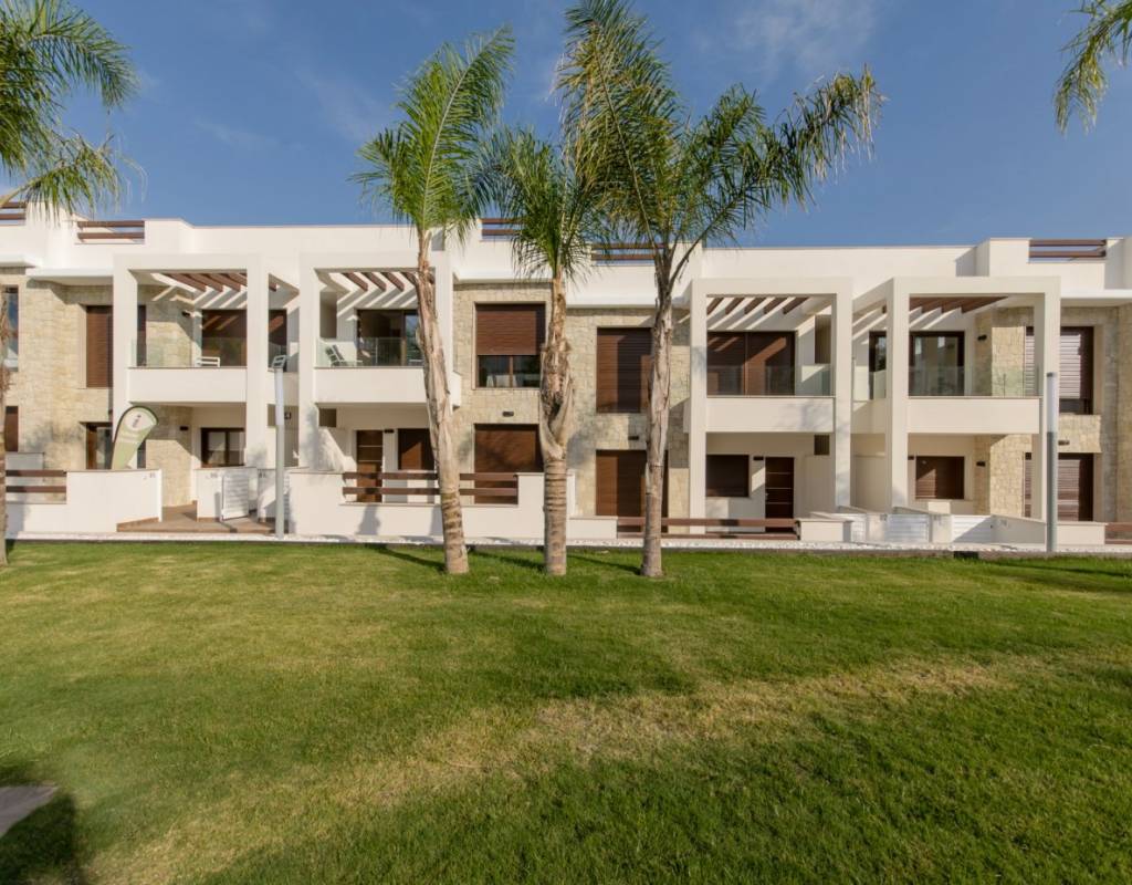 NOVOSTAVBA BYTOVÝ KOMPLEX BUNGALOVŮ V LOS BALCONES, TORREVIEJA - Bungalov v přízemí