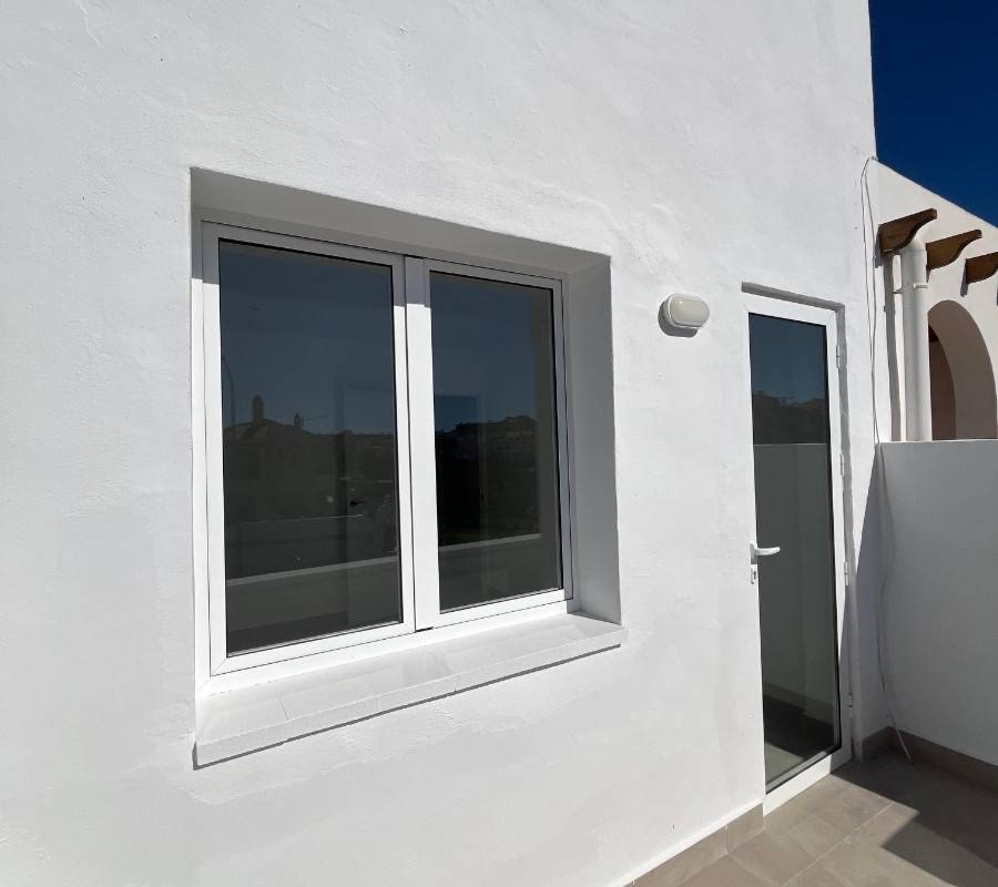 TŘÍPATROVÝ BUNGALOV NA PRODEJ - LA MATA