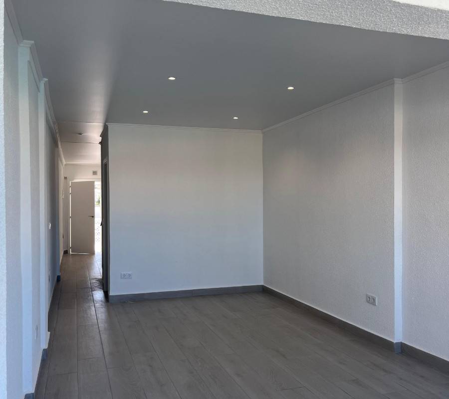 TŘÍPATROVÝ BUNGALOV NA PRODEJ - LA MATA