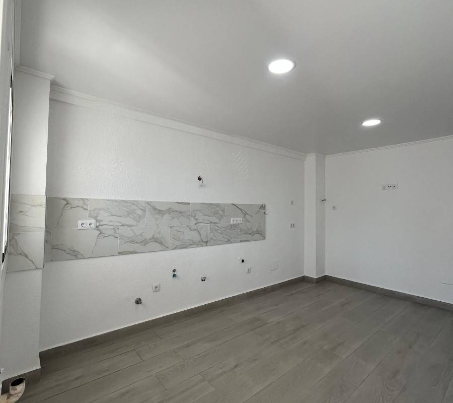 TŘÍPATROVÝ BUNGALOV NA PRODEJ - LA MATA