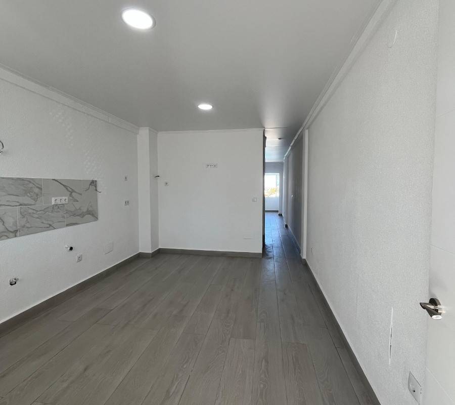 TŘÍPATROVÝ BUNGALOV NA PRODEJ - LA MATA