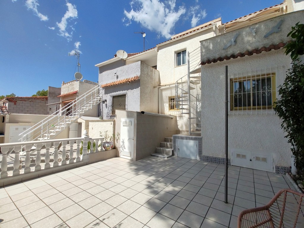 Dvojdomek na prodej v Pinar de Campoverde