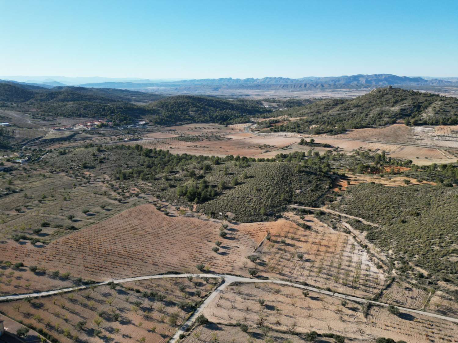 PŘIPRAVENO K NASTĚHOVÁNÍ – Útulná vila plná charakteru s přístavbou pro hosty, bazénem a nádherným výhledem na hory