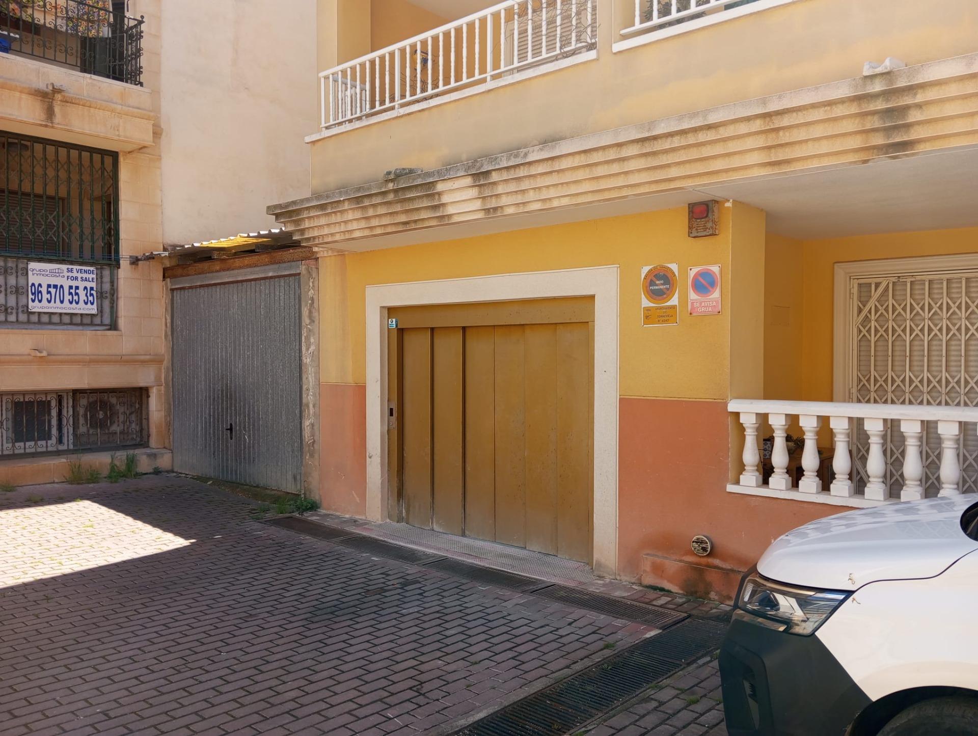 Garaje en venta en Torrevieja