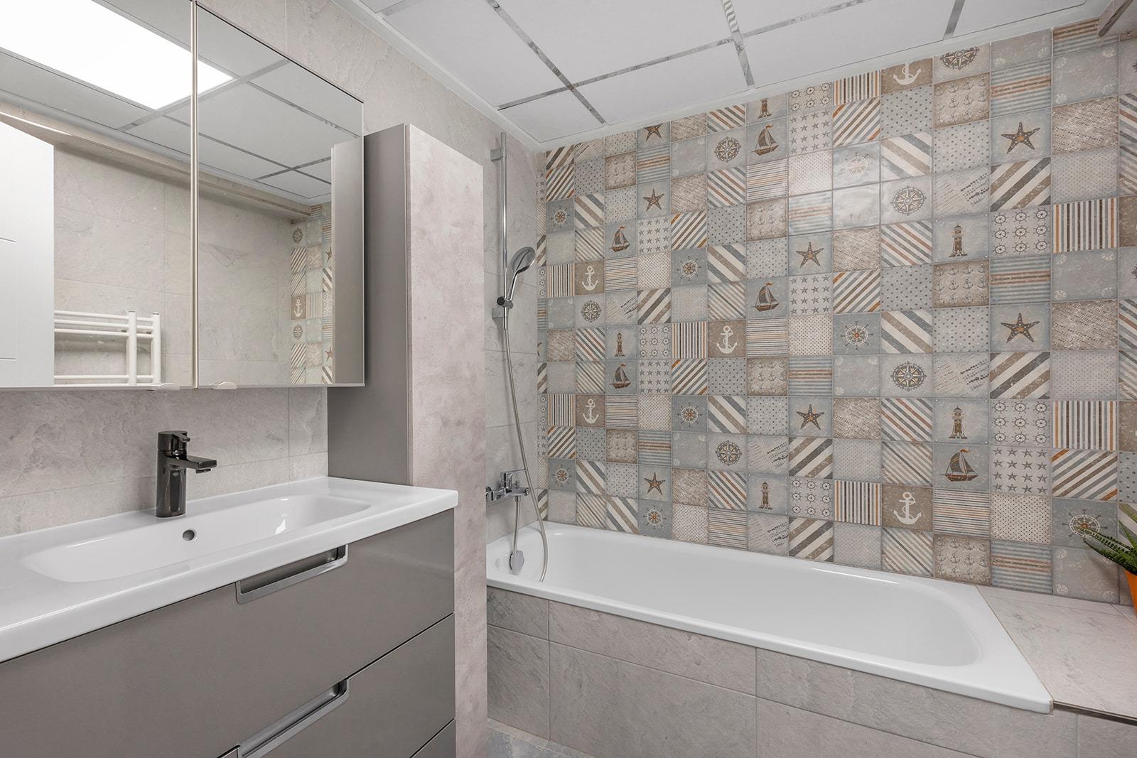 Jedinečná příležitost! Prožijte svůj sen v této luxusní vile v prestižní urbanizaci AGUAS NUEVAS v Torrevieji.