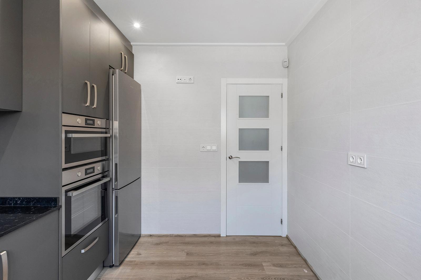 Jedinečná příležitost! Prožijte svůj sen v této luxusní vile v prestižní urbanizaci AGUAS NUEVAS v Torrevieji.