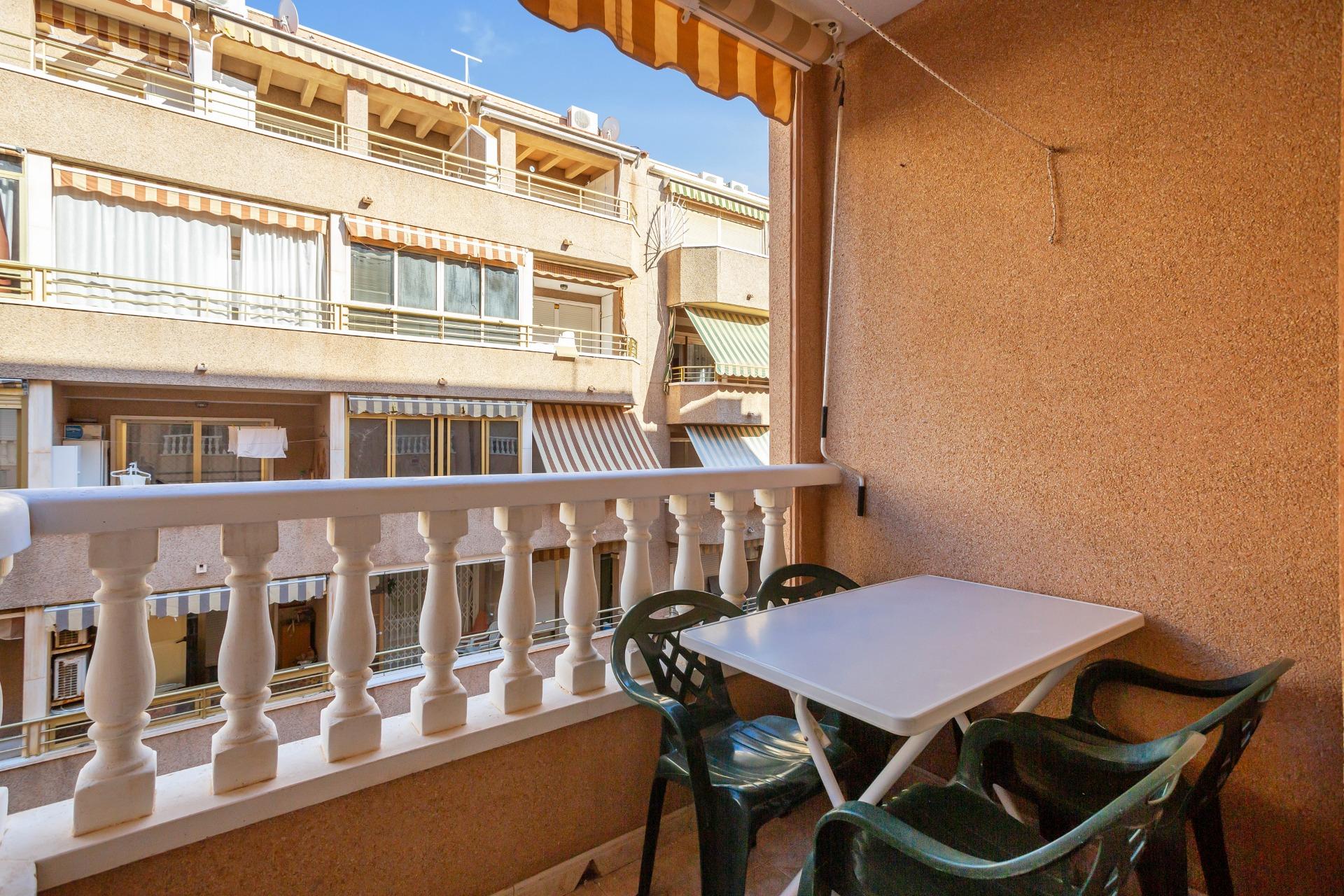 Apartmán k prodeji v Torrevieja jen pár kroků od Playa del Cura.