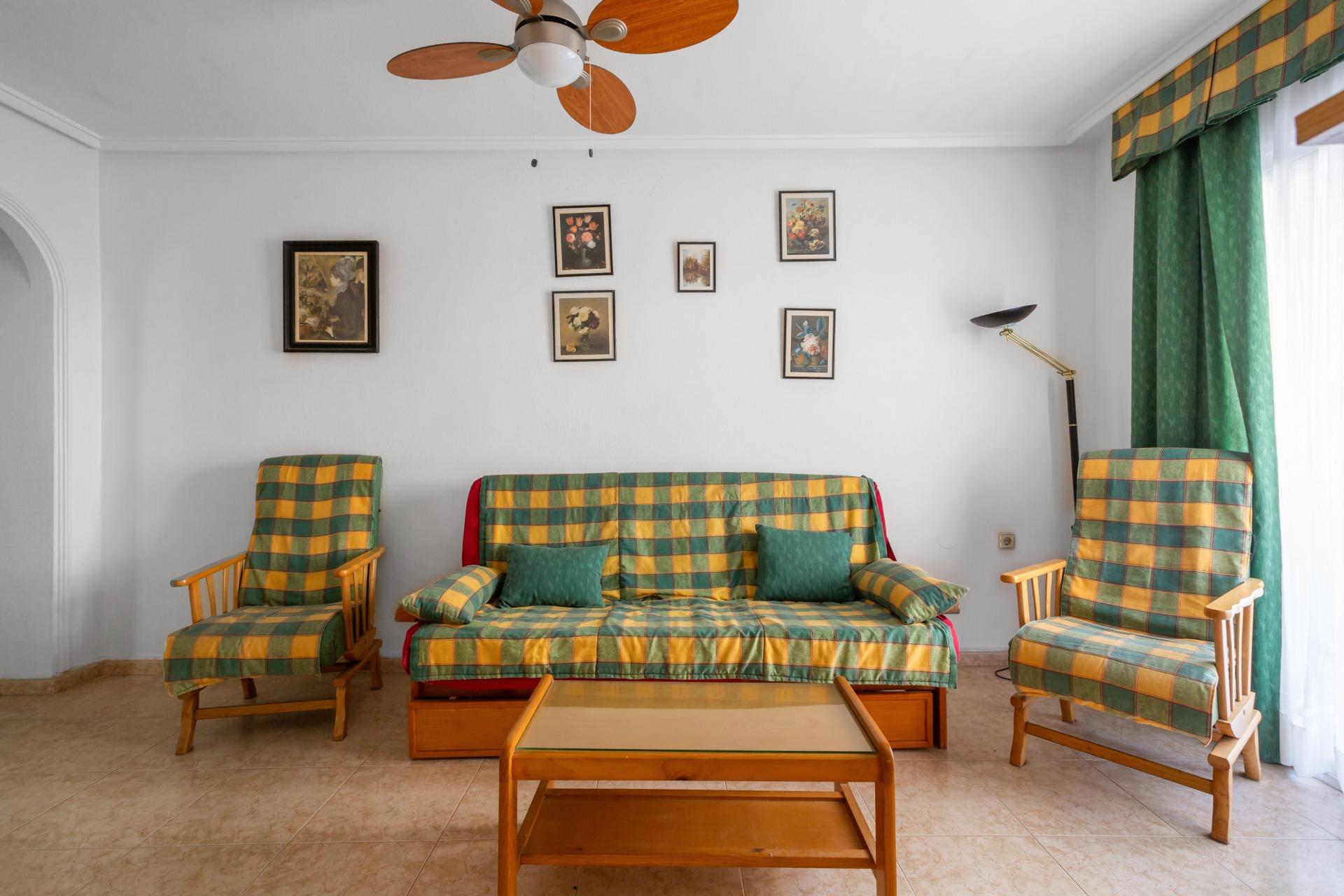 Apartmán k prodeji v Torrevieja jen pár kroků od Playa del Cura.