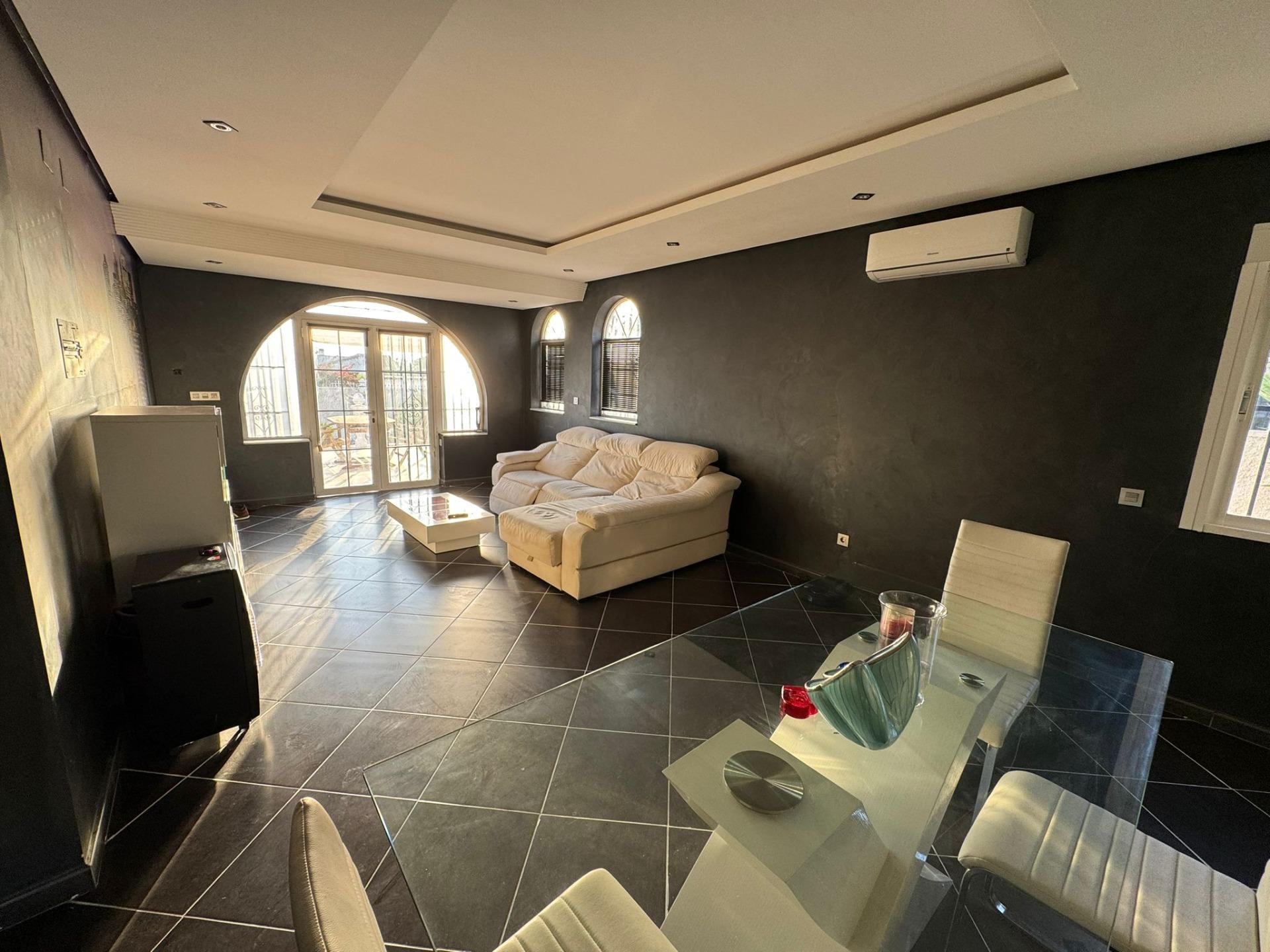 Okouzlující dvojdomek k prodeji.