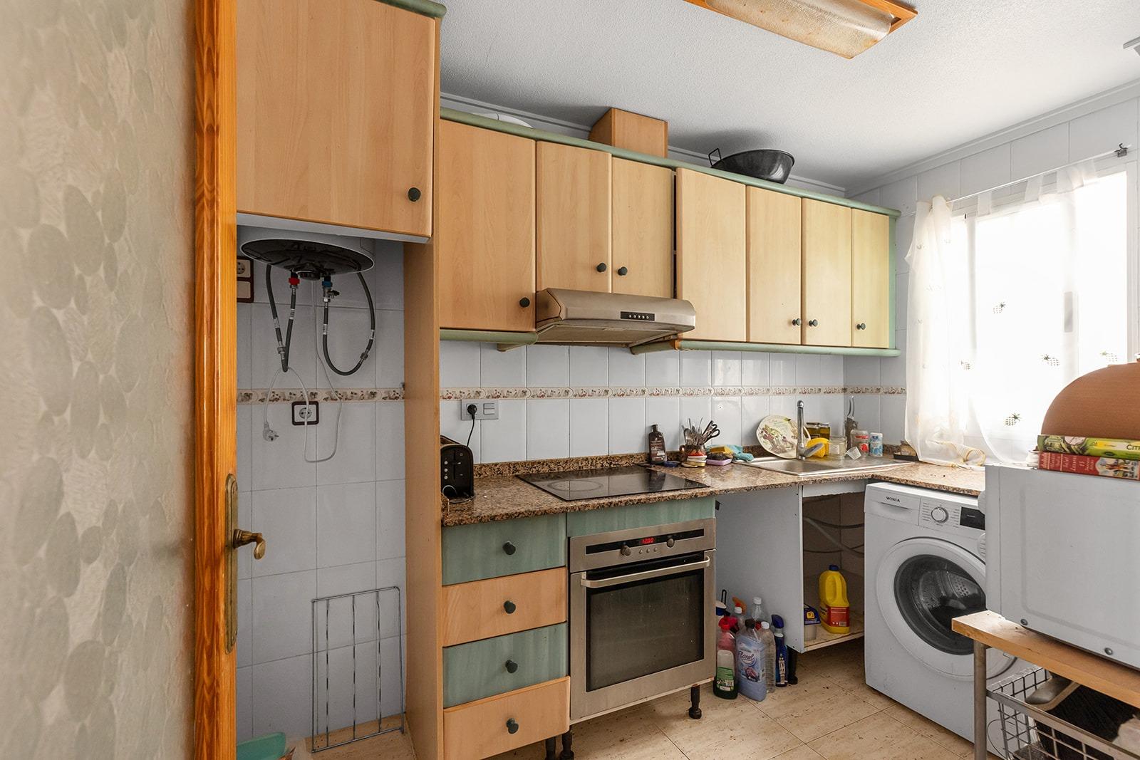 Prožijte svůj sen v tomto domě v Torrevieji, v lokalitě obklopené vybavením, kde je vše jen pár minut odtud.