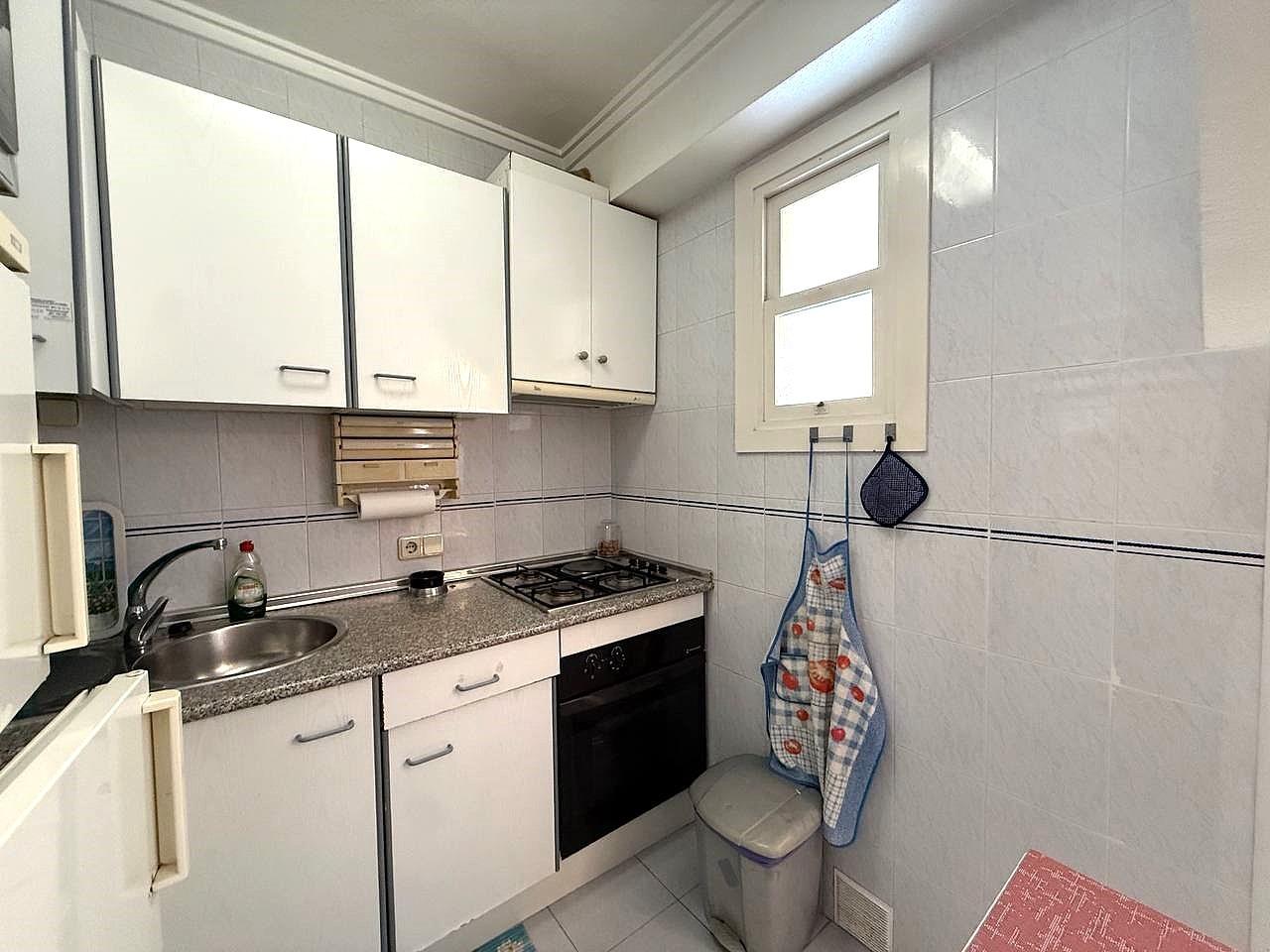 Objevte tento okouzlující byt nacházející se v oblasti Acequion v Torrevieji.