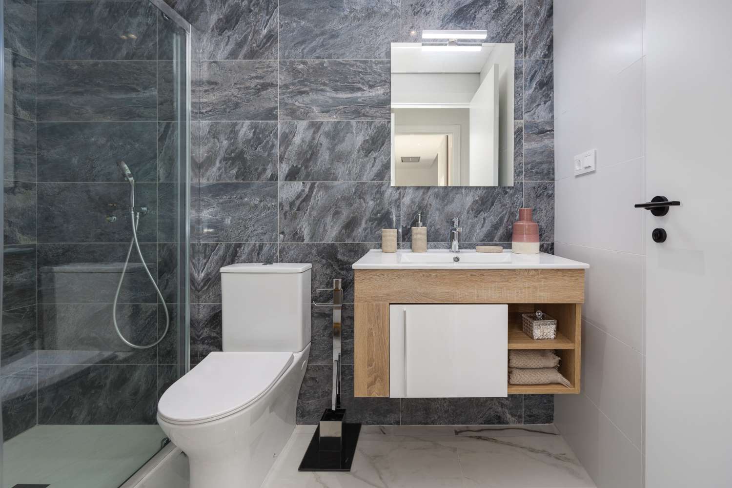 APARTMENTS WITH SPACIOUS TERRACES SAN MIGUEL DE SALINAS