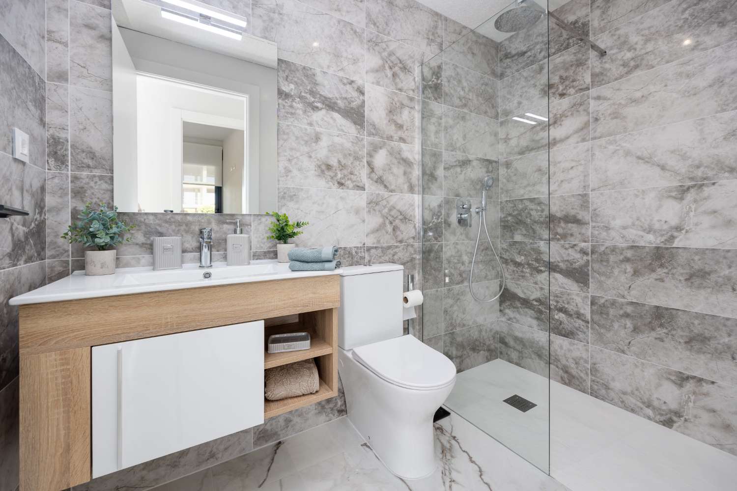 APARTMENTS WITH SPACIOUS TERRACES SAN MIGUEL DE SALINAS