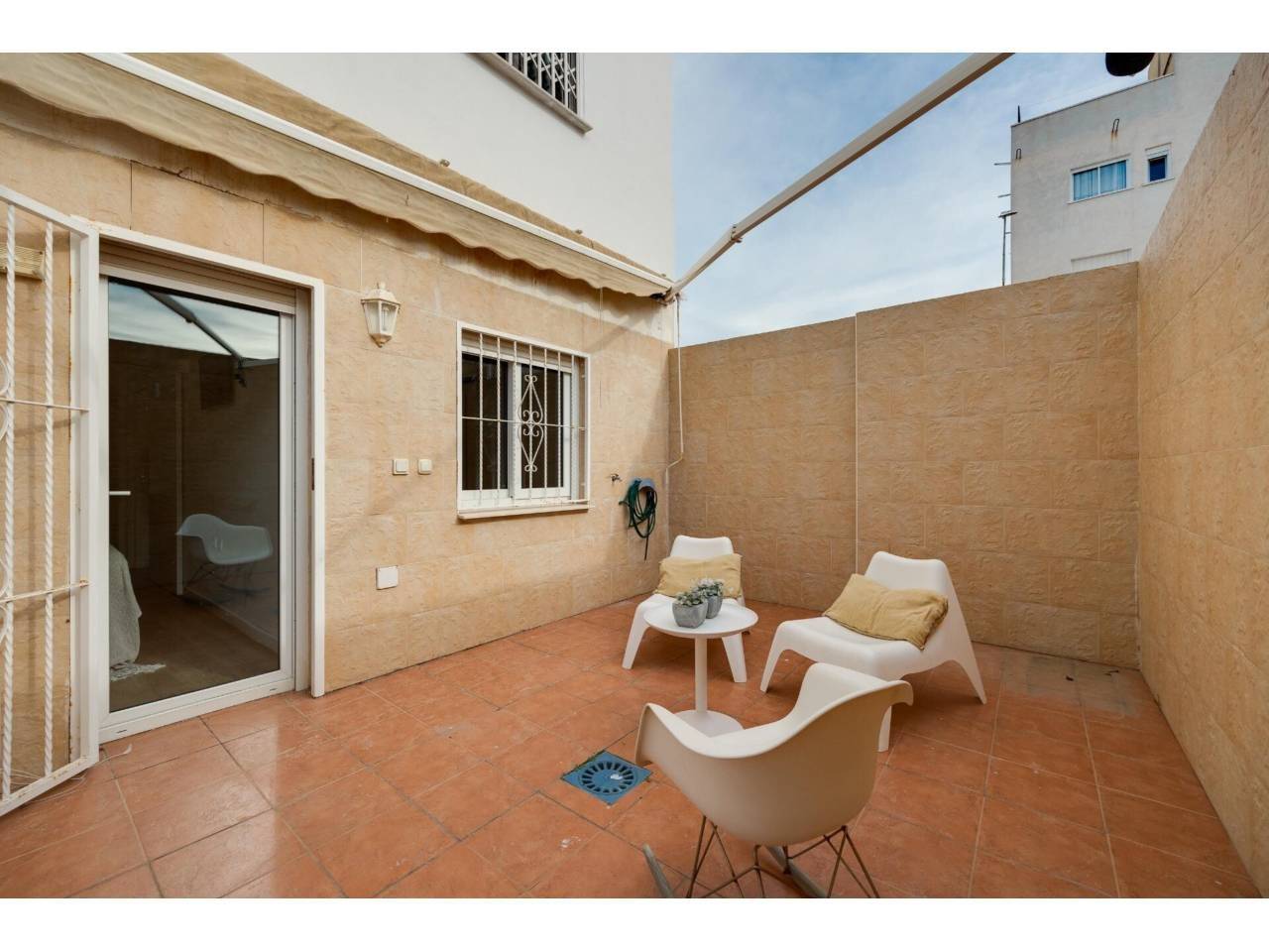 APARTAMENTO A 1 KM DE LA PLAYA REFORMADO!