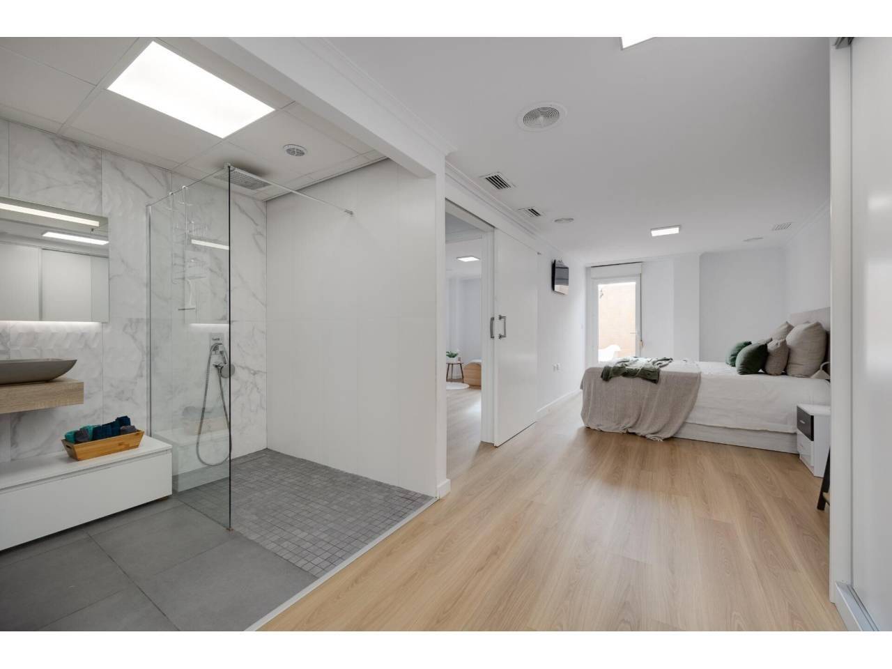 APARTAMENTO A 1 KM DE LA PLAYA REFORMADO!