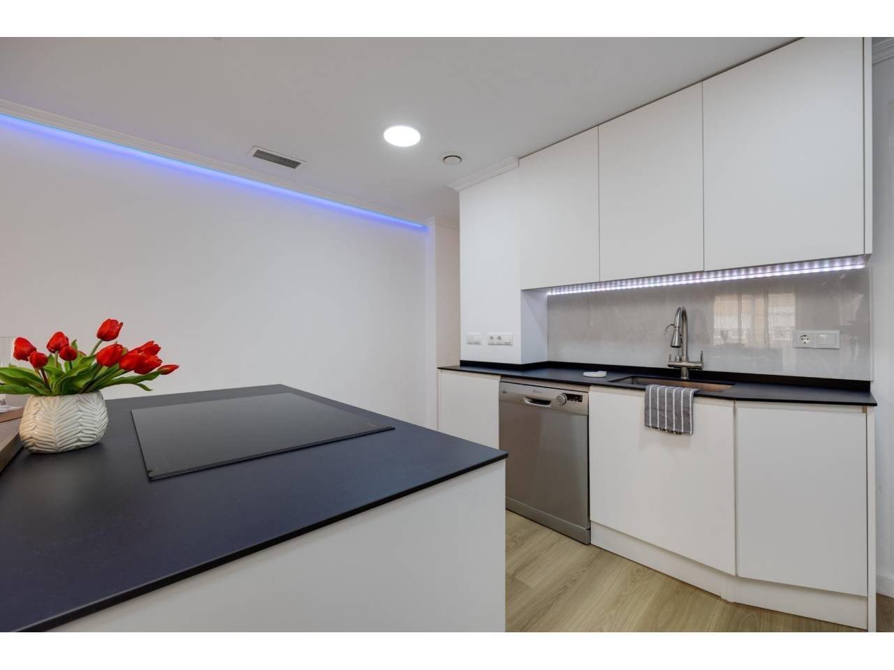 APARTAMENTO A 1 KM DE LA PLAYA REFORMADO!