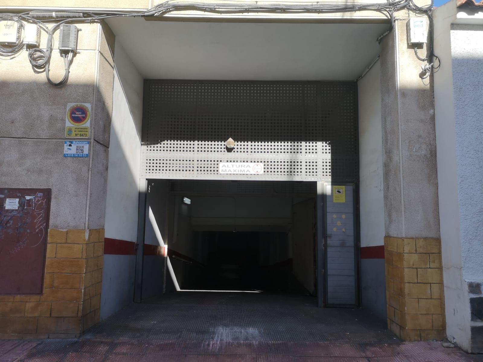 Garage te koop in Torrevieja