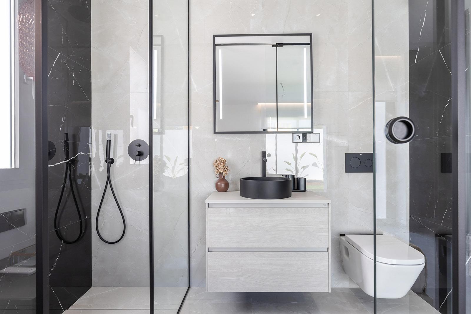 Exkluzivní vily v Los Balcones – světlo, prostor a moderní životní styl u Torrevieji