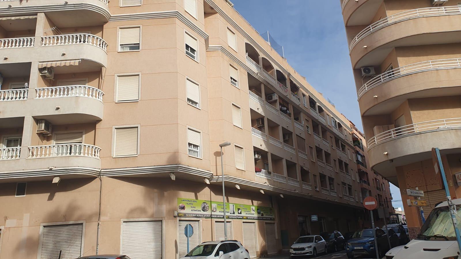 Světlý penthouse v centru Torrevieji – ideální bydlení i investice