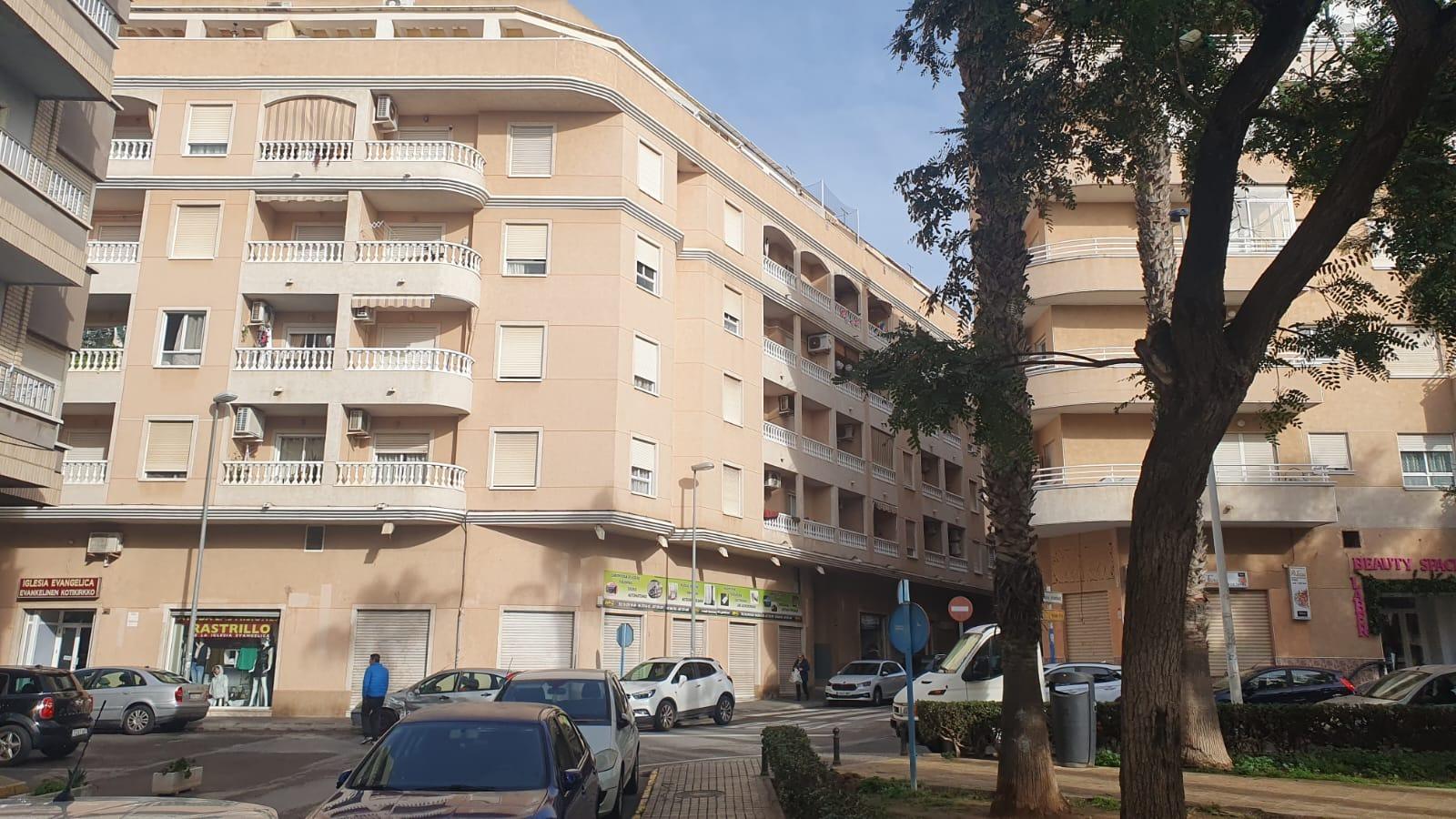 Světlý penthouse v centru Torrevieji – ideální bydlení i investice