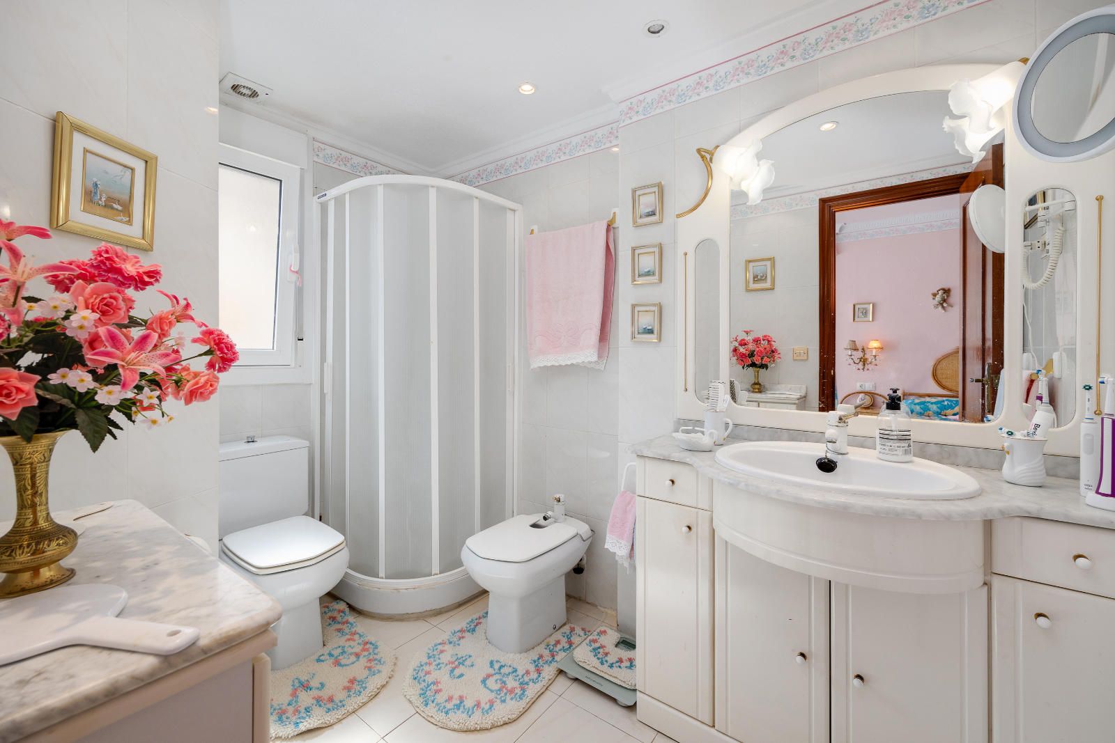 Útulný apartmán s bazénem a garáží v La Mata, Torrevieja – top lokalita pro bydlení i investici