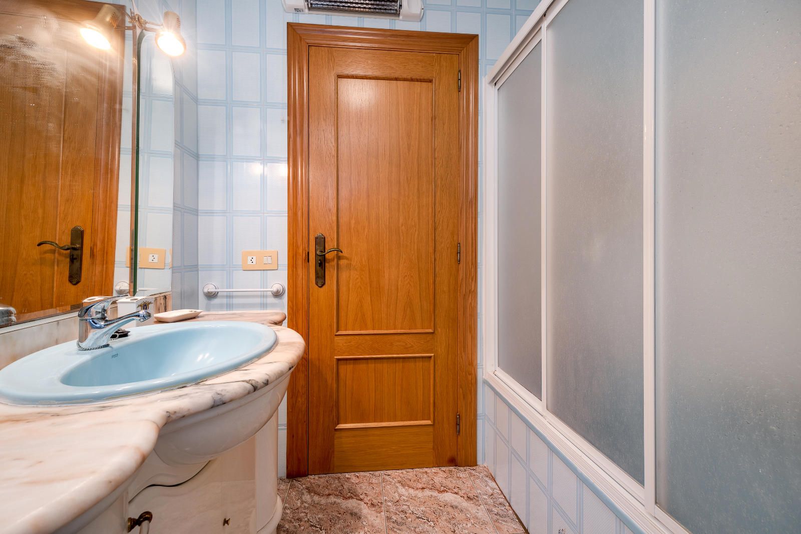 Prostorný apartmán v centru Guardamar del Segura – 750 m od moře