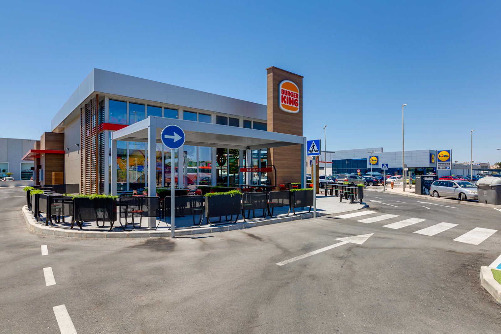 Detached Villa with Private Pool and Solar Energy in La Marina