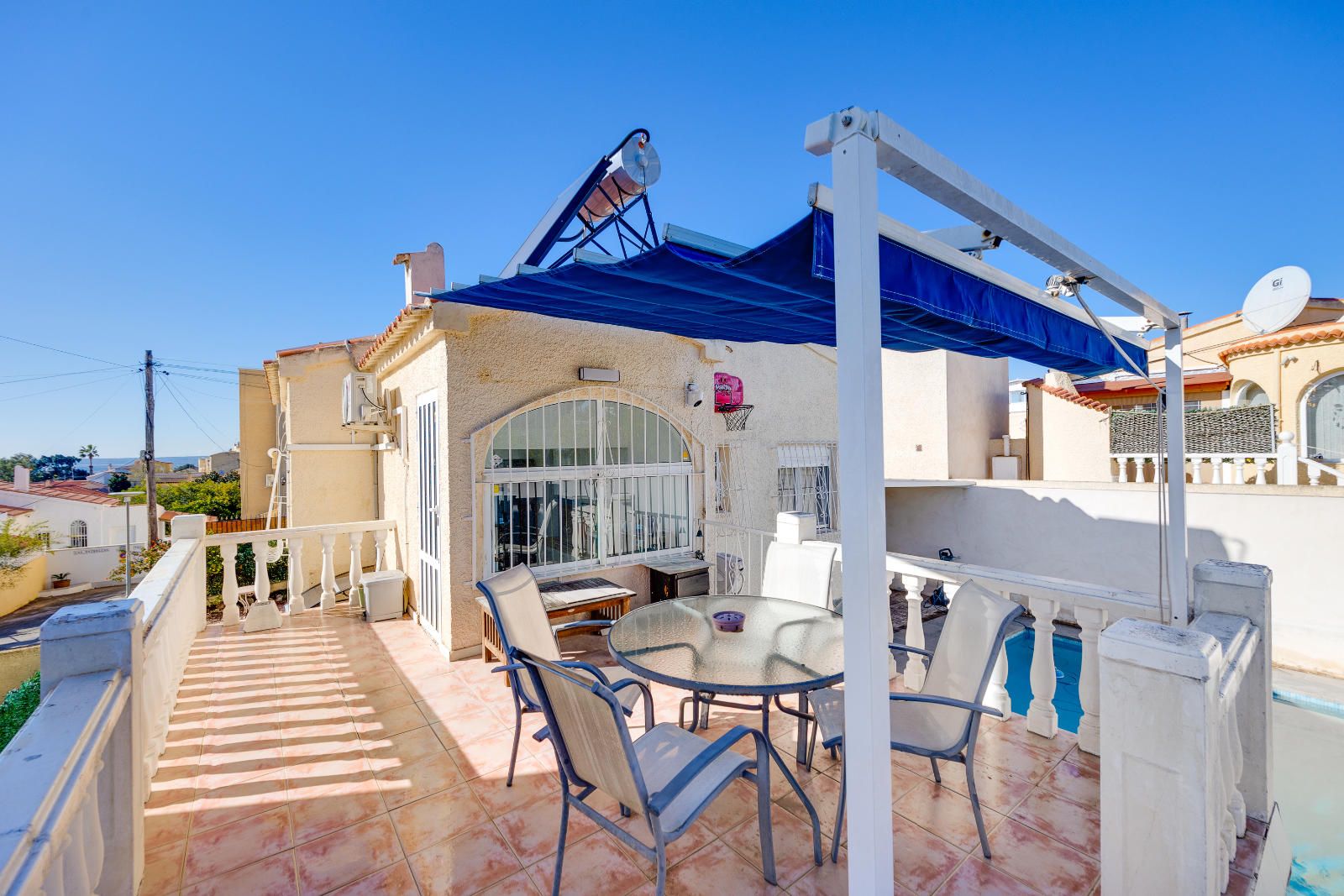 Detached Villa with Private Pool and Solar Energy in La Marina