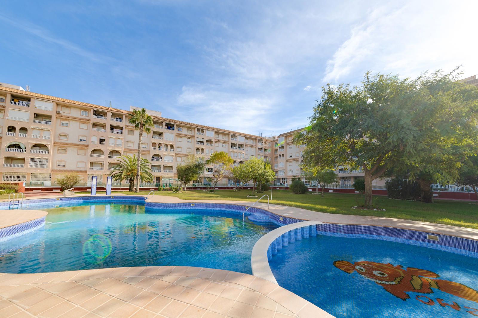 Exclusive Penthouse with Views of the Pink Lagoon – Torrevieja