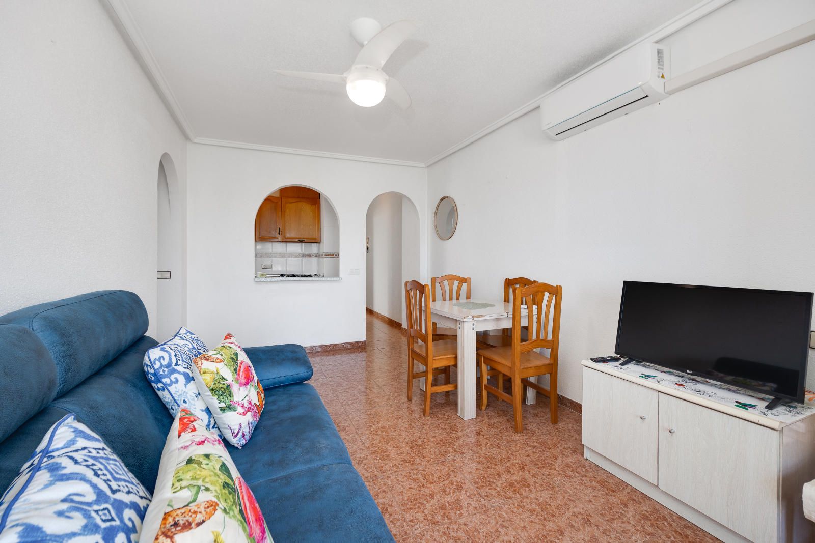 Exclusive Penthouse with Views of the Pink Lagoon – Torrevieja