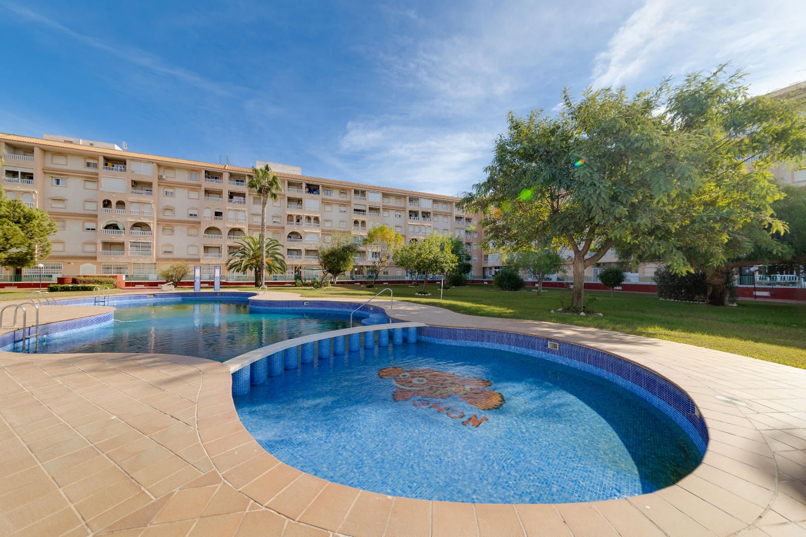 Exclusive Penthouse with Views of the Pink Lagoon – Torrevieja