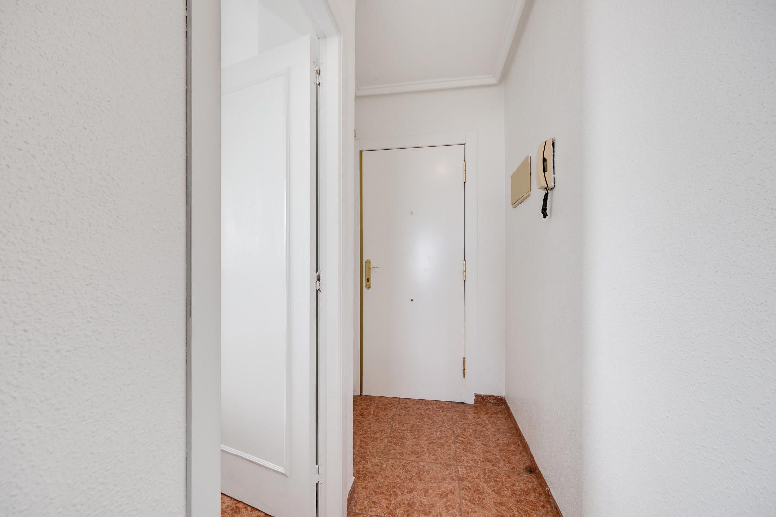 Exclusive Penthouse with Views of the Pink Lagoon – Torrevieja