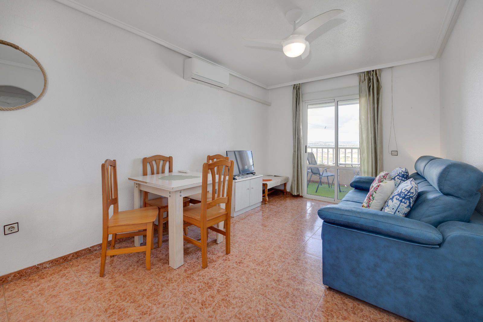 Exclusive Penthouse with Views of the Pink Lagoon – Torrevieja