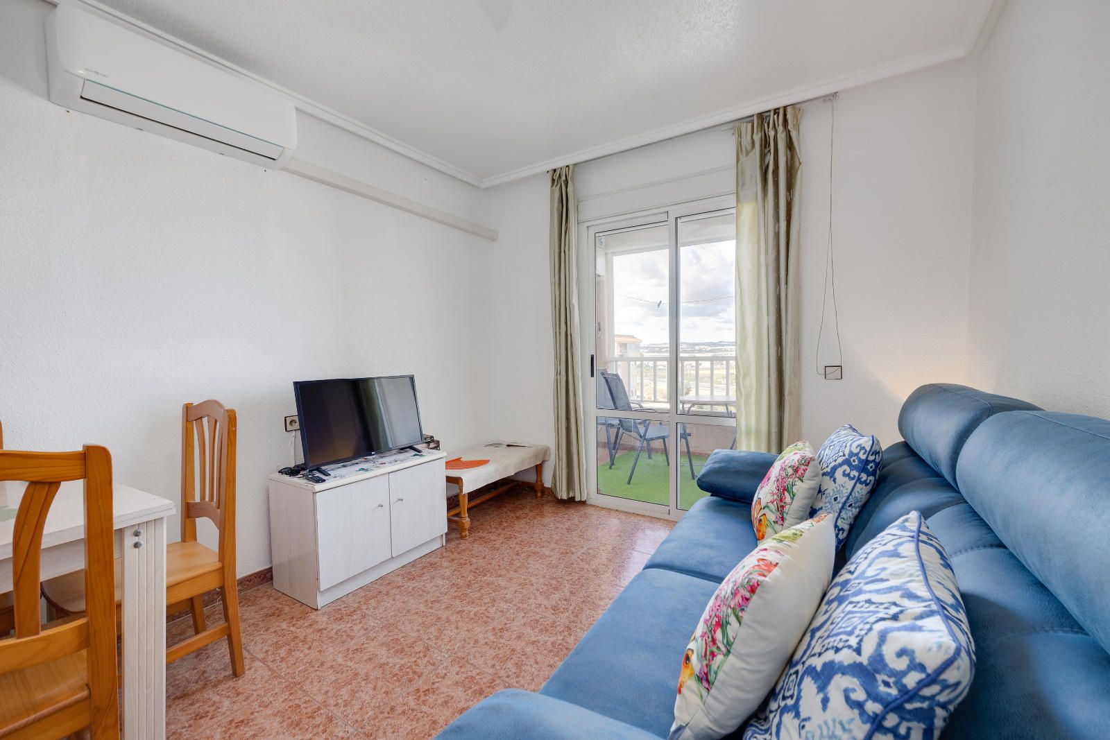 Exclusive Penthouse with Views of the Pink Lagoon – Torrevieja