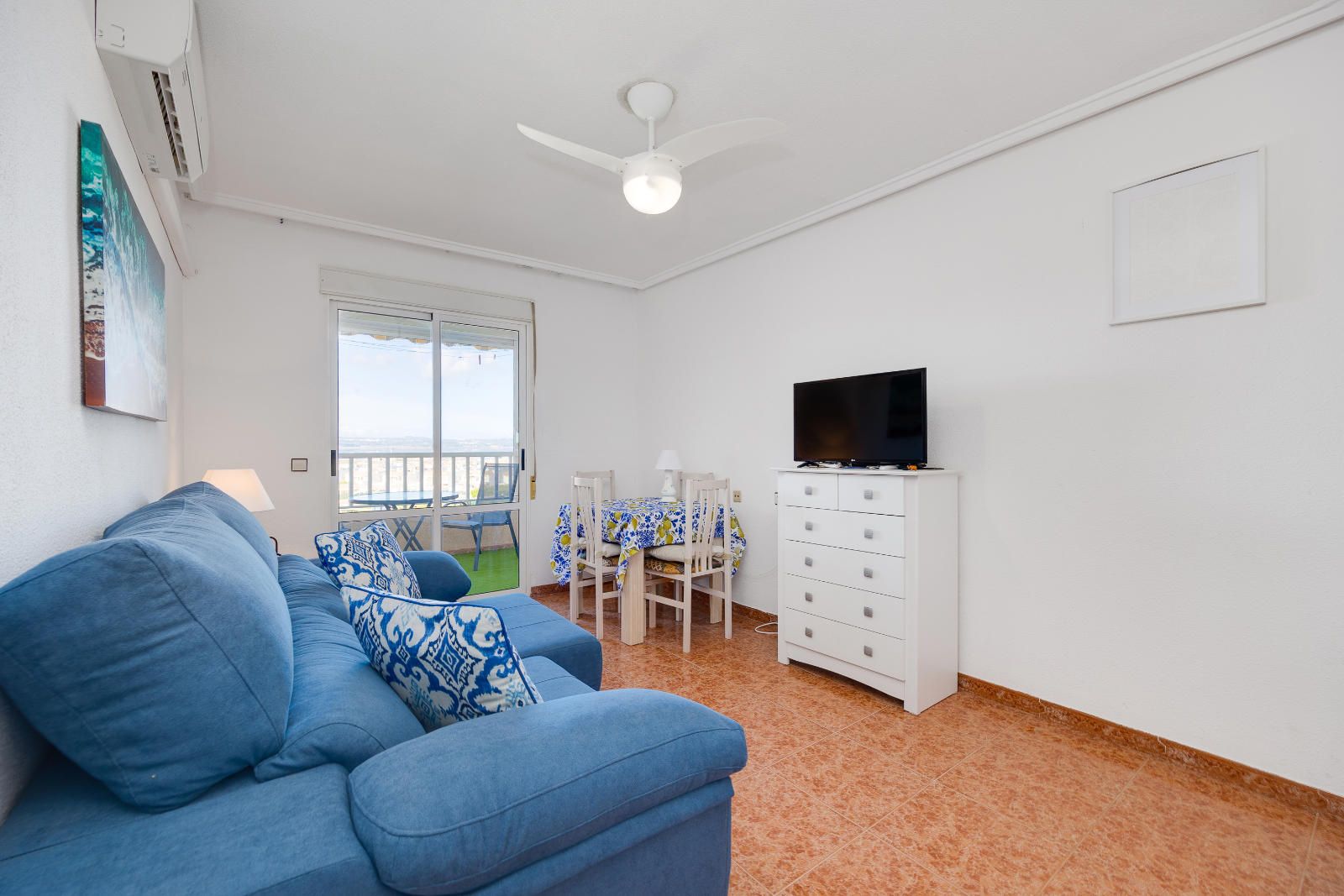 Bright Penthouse with Open Views in Parque de las Naciones – Torrevieja