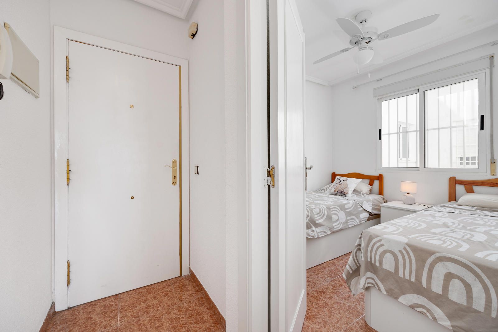 Bright Penthouse with Open Views in Parque de las Naciones – Torrevieja