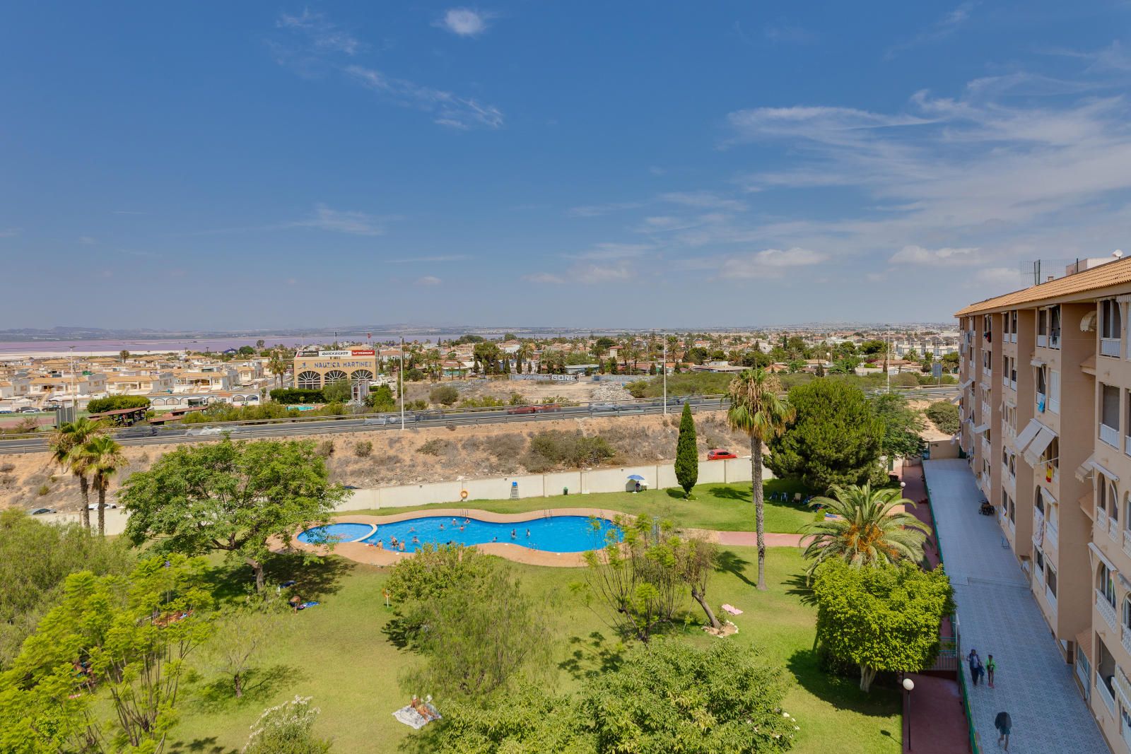Bright Penthouse with Open Views in Parque de las Naciones – Torrevieja