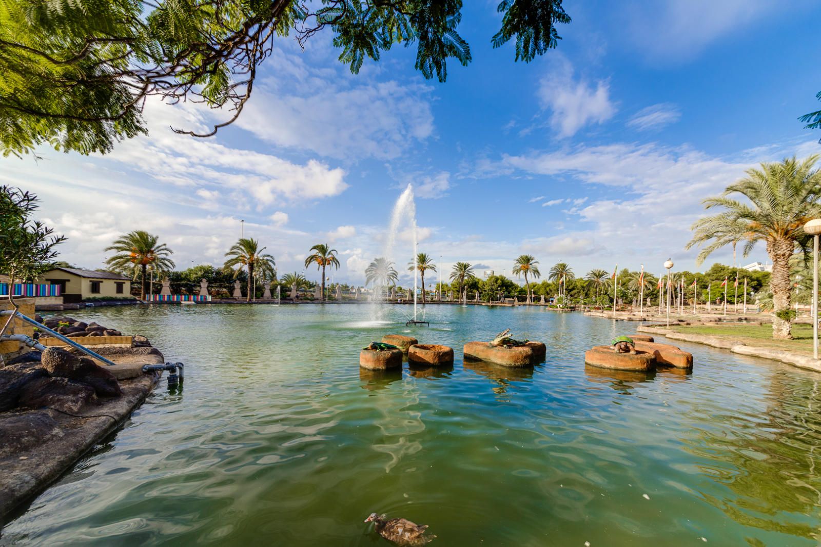 Bright Penthouse with Open Views in Parque de las Naciones – Torrevieja