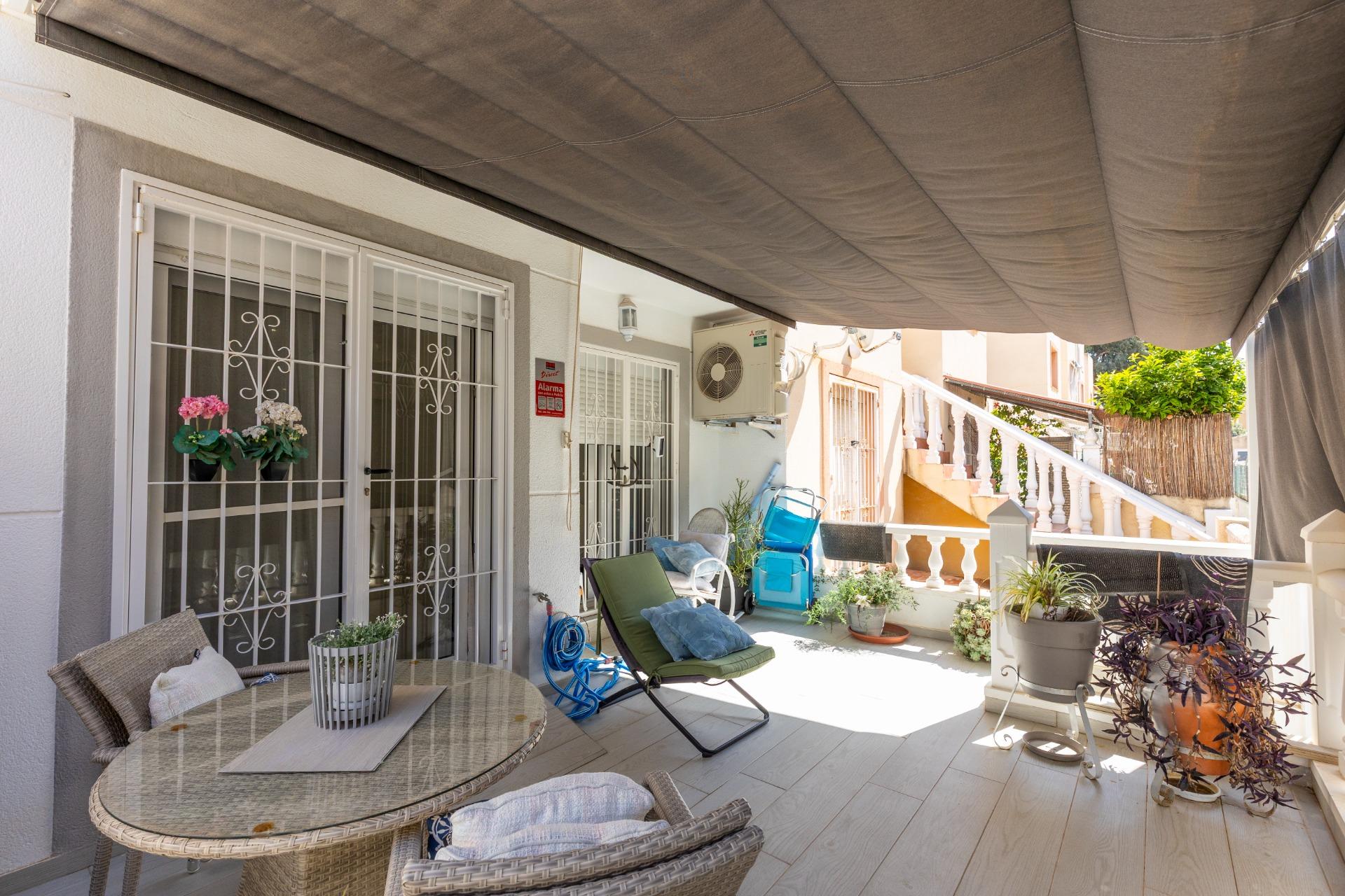 Renovated Ground Floor Bungalow Just 300 m from the Beach – Guardamar del Segura