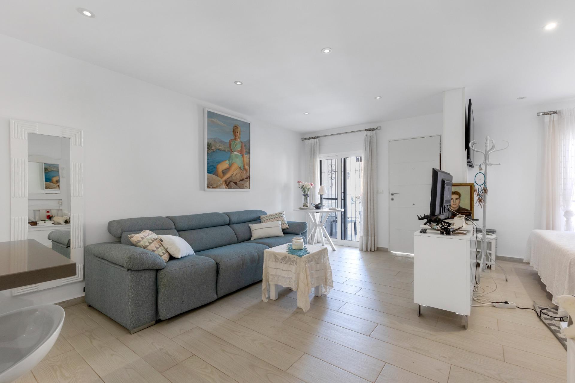 Renovated Ground Floor Bungalow Just 300 m from the Beach – Guardamar del Segura