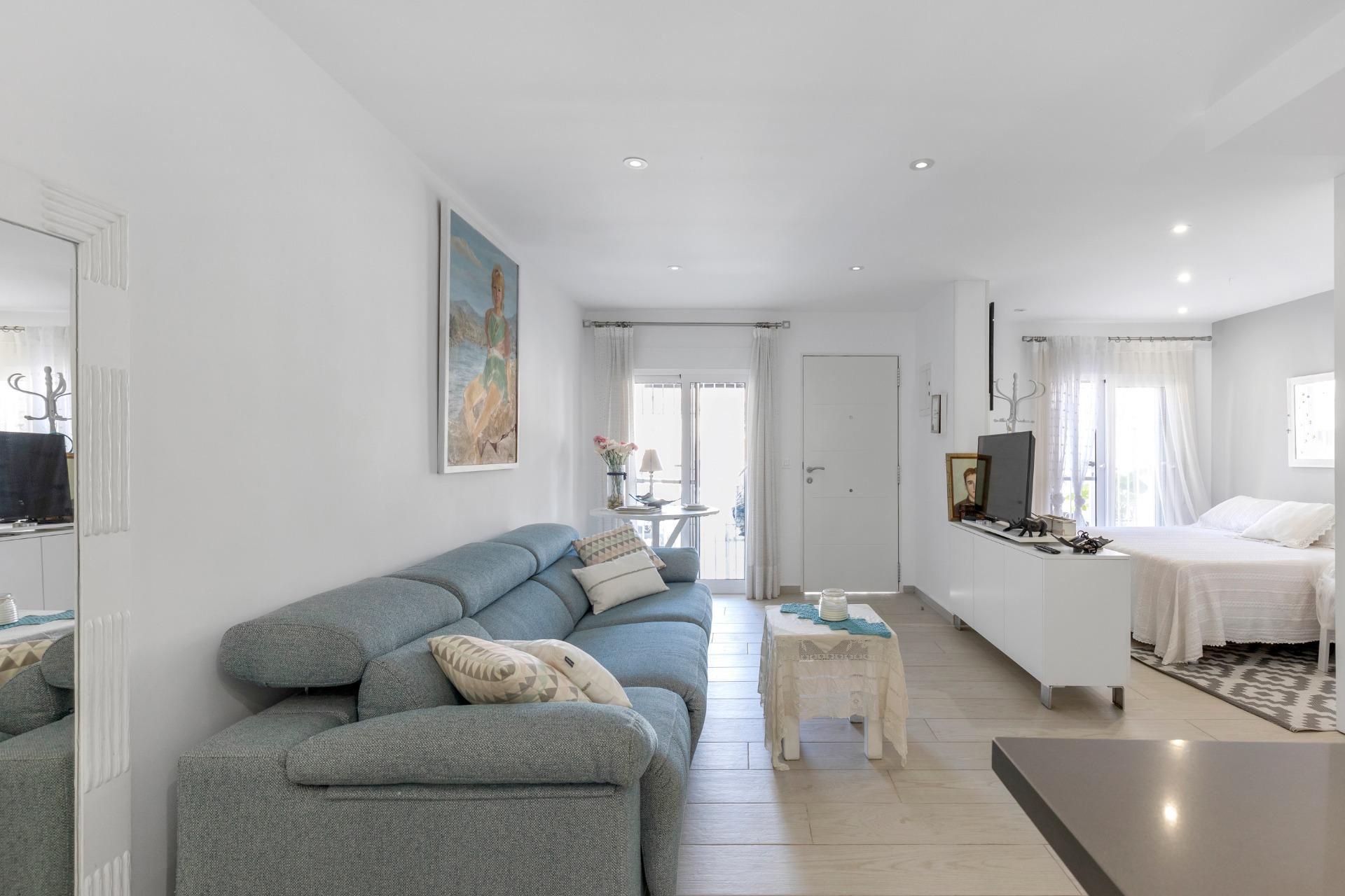 Renovated Ground Floor Bungalow Just 300 m from the Beach – Guardamar del Segura