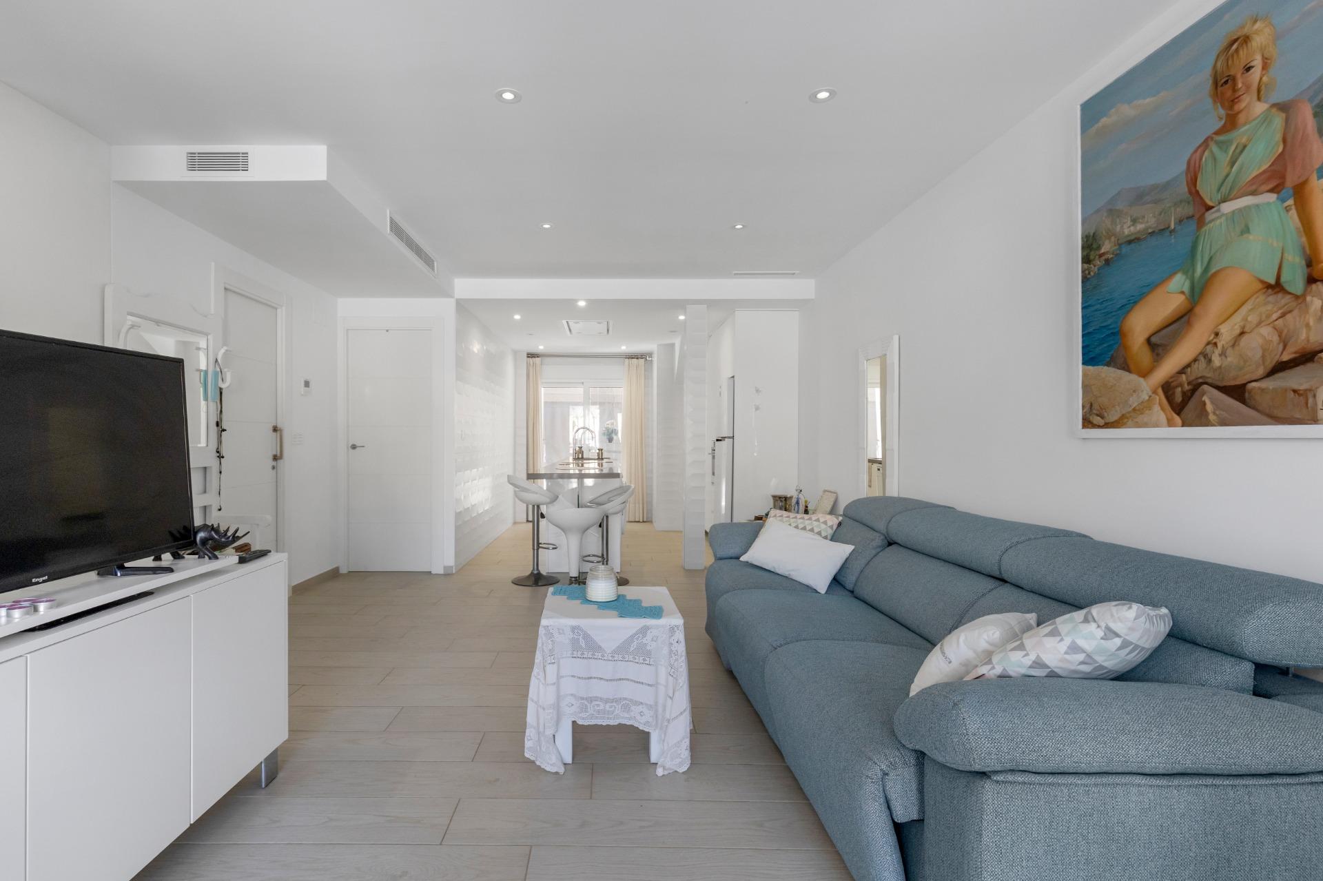 Renovated Ground Floor Bungalow Just 300 m from the Beach – Guardamar del Segura