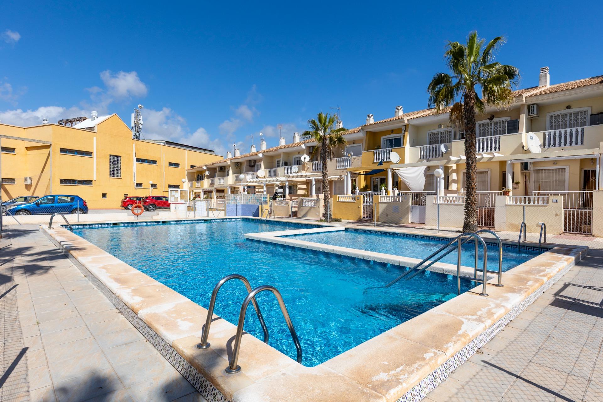 Renovated Ground Floor Bungalow Just 300 m from the Beach – Guardamar del Segura